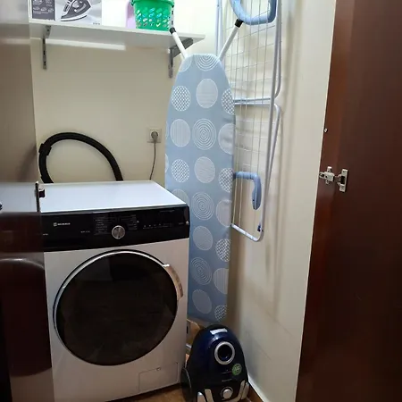 Aurora - Close To Macedonia Airport Apartamento