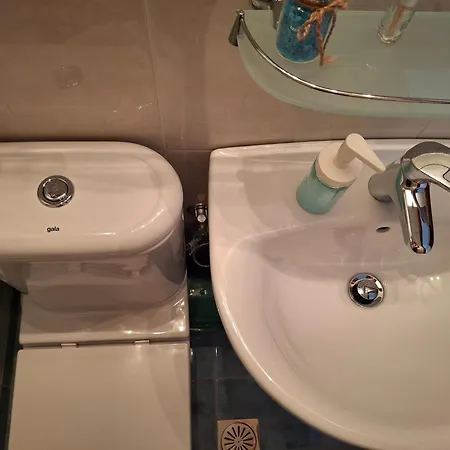 Apartment Aurora - Close To Macedonia Airport