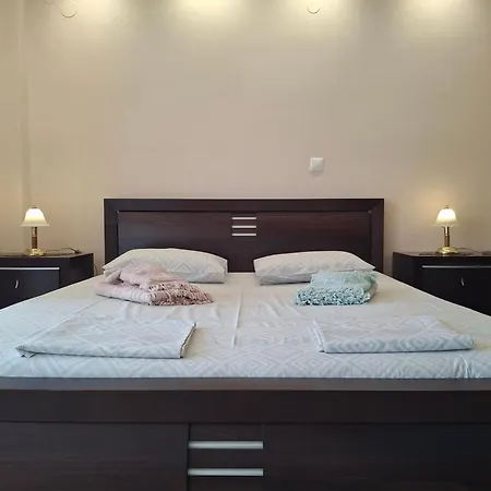 דירה Aurora - Close To Macedonia Airport *