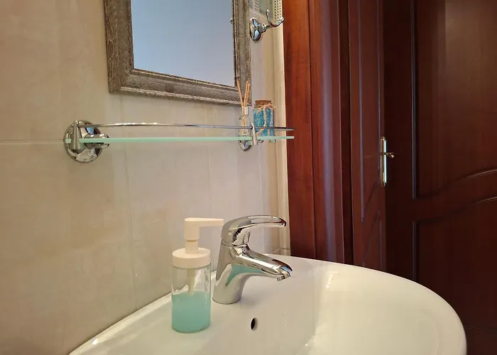 Aurora - Close To Macedonia Airport * Kardiá