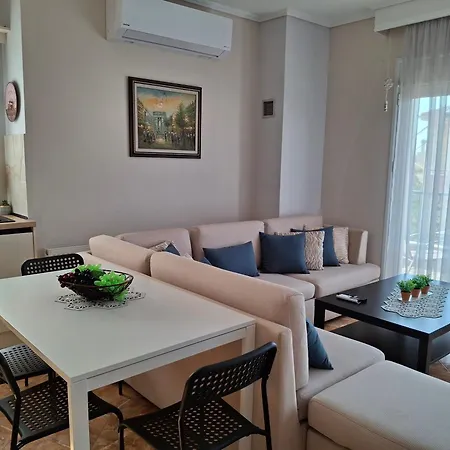 Aurora - Close To Macedonia Airport Apartment Kardia