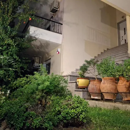 Aurora - Close To Macedonia Airport Apartment Kardia