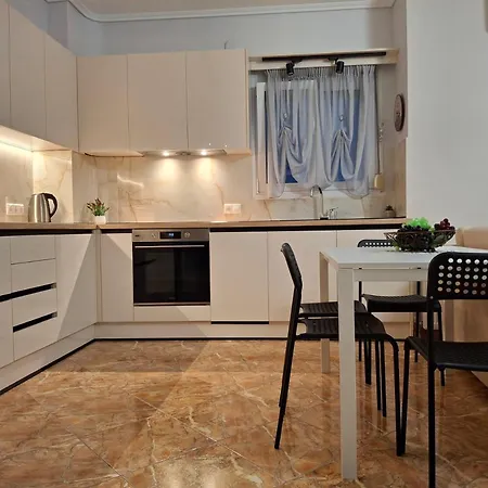 Apartment Aurora - Close To Macedonia Airport