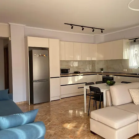 Aurora - Close To Macedonia Airport * Kardia