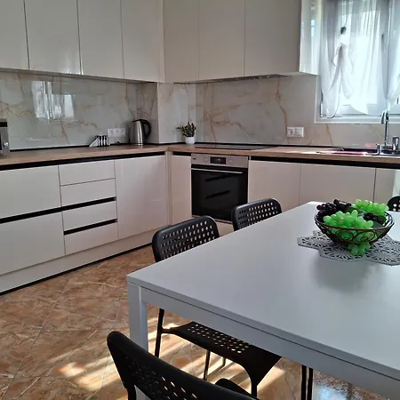 Aurora - Close To Macedonia Airport Apartmán Kardiá